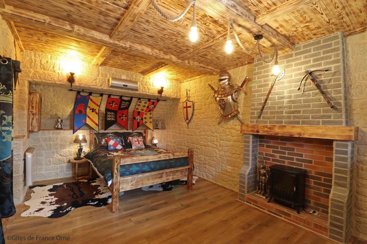 Chambre D'Hote Medieval Du Vieux Bourg Chailloue Exterior foto